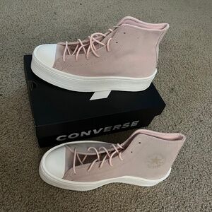 Chuck Taylor All Star Modern Lift Platform Mono Suede